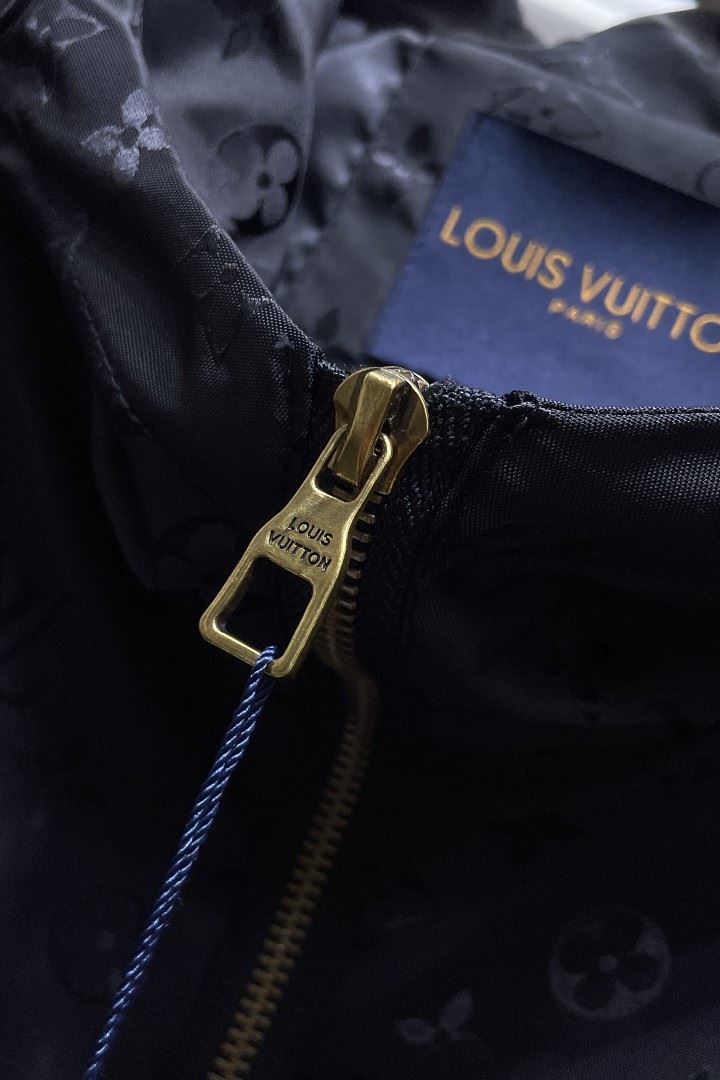 Louis Vuitton Outwear